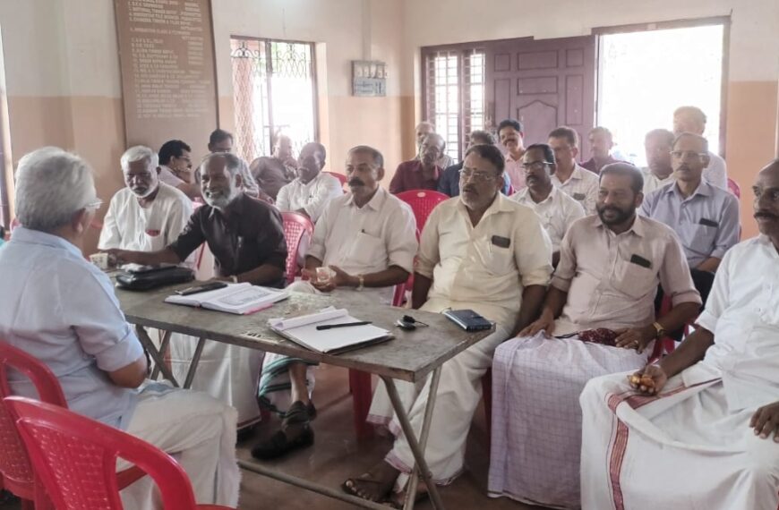 ജില്ലയിലെ ഓട്ടുകമ്പനി തൊഴിലാളികളുടെ പ്രതിദിന വേതനത്തില്‍ 126.65 രൂപ വര്‍ധിപ്പിച്ചു നല്‍കാന്‍ ചിറ്റിശ്ശേരിയില്‍ ചേര്‍ന്ന ഉടമകളുടെയും തൊഴിലാളി നേതാക്കളുടെയും യോഗത്തില്‍ തീരുമാനമായി