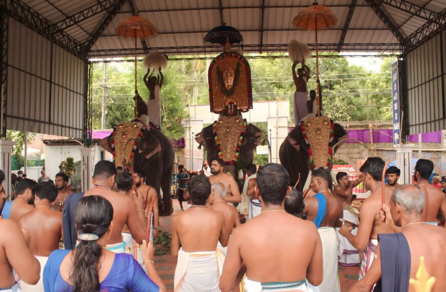 മറവാഞ്ചേരി മഹാദേവക്ഷേത്രത്തിലെ പ്രതിഷ്ഠാദിനമഹോത്സവം ആഘോഷിച്ചു