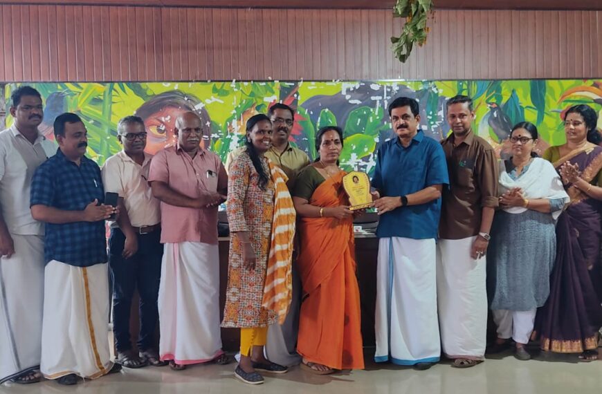 പുതുക്കാട് മണ്ഡലത്തിലെ സര്‍ക്കാര്‍ സ്‌കൂളുകളിലെ വികസനപ്രവര്‍ത്തനങ്ങള്‍ ആലോചിക്കുന്നതിനായി കെ.കെ. രാമചന്ദ്രന്‍ എംഎല്‍എയുടെ അധ്യക്ഷതയില്‍ ബന്ധപ്പെട്ടവരുടെ യോഗം ചേര്‍ന്നു