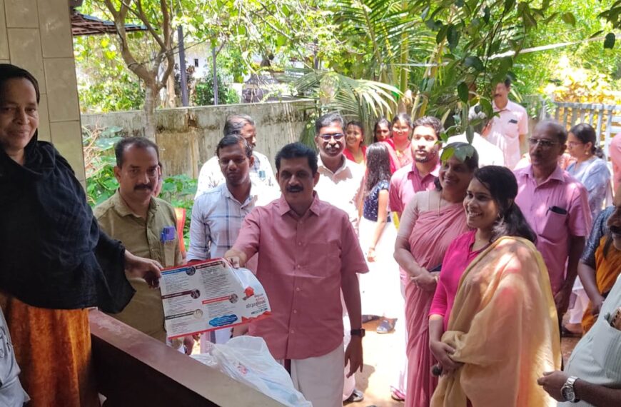 അധ്യാപകര്‍ കുട്ടികളുടെ വീടുകളിലേക്ക് – സമ്പൂര്‍ണ്ണ വിദ്യാര്‍ഥി പ്രവേശന ക്യാംപെയ്ന്‍ പദ്ധതിയുടെ ചാലക്കുടി വിദ്യാഭ്യാസ ഉപജില്ലതല ഉദ്ഘാടനം കോടാലി ജിഎല്‍പി സ്‌കൂളില്‍ നടത്തി