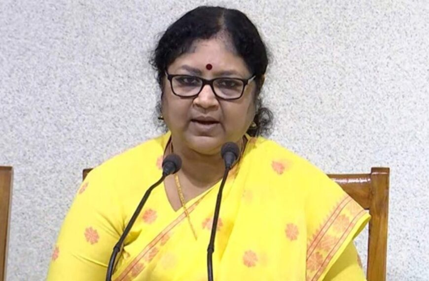 സംസ്ഥാനത്ത് മൂന്ന് വർഷ ബിരുദ കോഴ്സുകൾ ഈ വര്‍ഷം  കൂടി മാത്രം