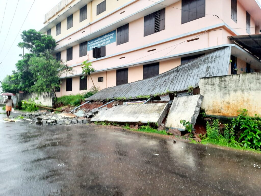 PUDUKAD RAIN