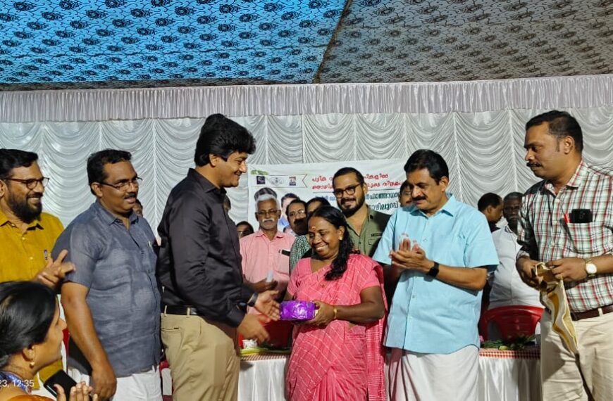 വരന്തരപ്പിള്ളി ഗ്രാമപഞ്ചായത്തിലെ എച്ചിപ്പാറ എന്ന മലയോര ഗ്രാമത്തിലെ പട്ടിക വര്‍ഗ്ഗ കുടുംബങ്ങള്‍ക്ക് തൊഴിലുറപ്പ് പദ്ധതിയിലൂടെ പുതിയ മുന്നേറ്റം