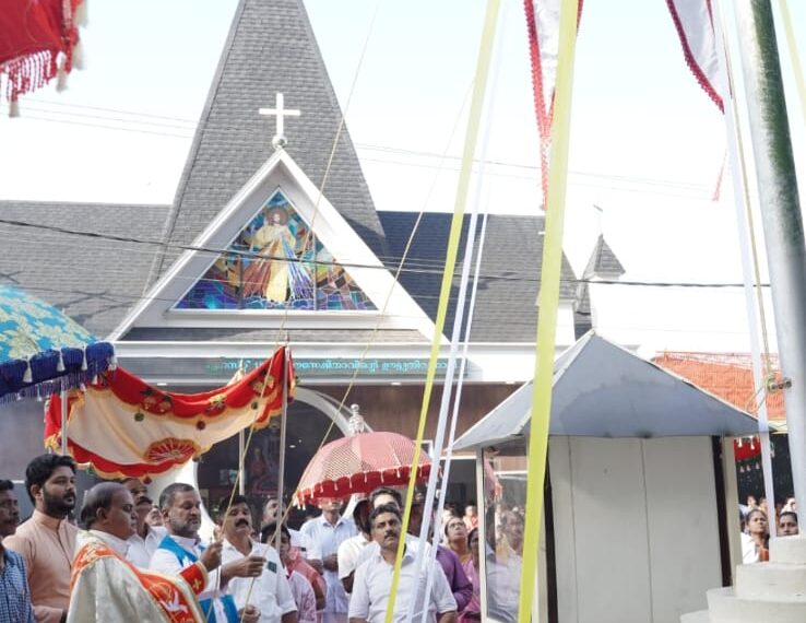 പ്രസിദ്ധമായ വേലുപ്പാടം വിശുദ്ധ യൗസേപ്പിതാവിന്റെ തീര്‍ത്ഥകേന്ദ്രത്തില്‍ ഊട്ടുതിരുനാളിന് കൊടിയേറി
