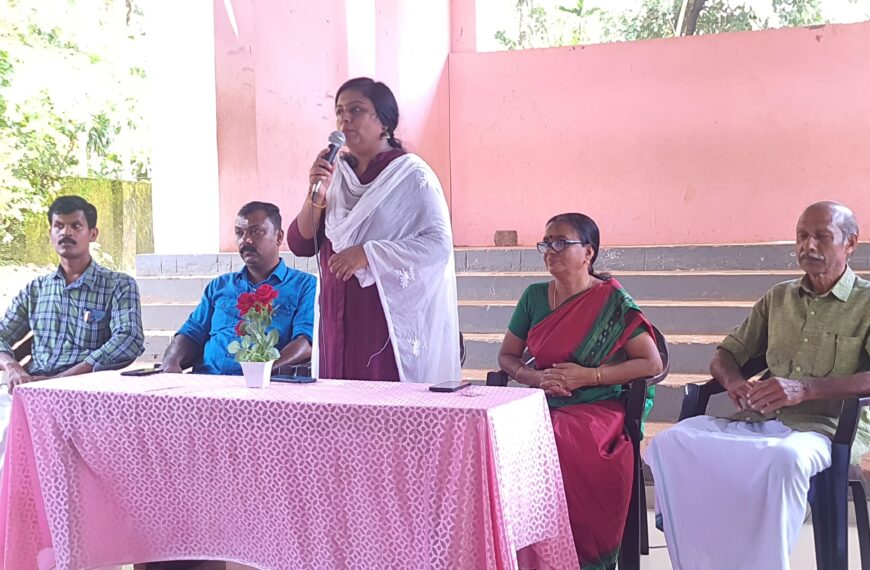 മലയോരത്തെ ആദ്യ സര്‍ക്കാര്‍ വിദ്യാലയമായ മറ്റത്തൂര്‍ ജി.എല്‍.പി. സ്‌കൂളില്‍ പൂര്‍വ വിദ്യാര്‍ഥികള്‍ ഒത്തുകൂടി