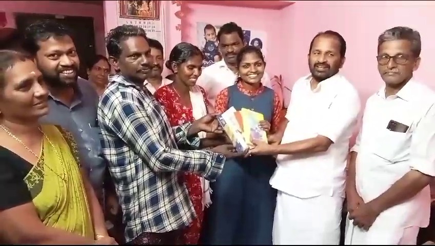 എംഎ സൈക്കോളജിയില് റാങ്ക് കരസ്ഥമാക്കി
