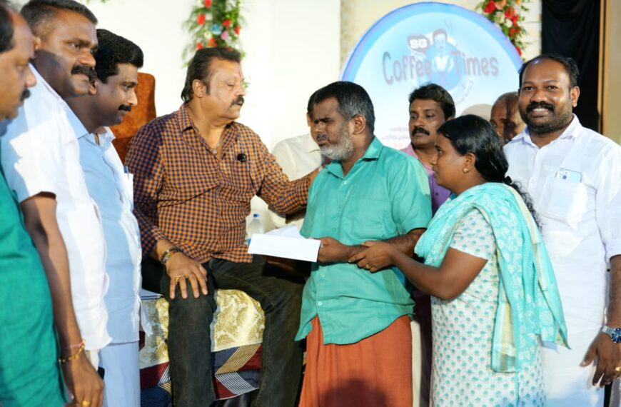  ജന്മനാ അന്ധനായ വരന്തരപ്പിള്ളി സ്വദേശി മണികണ്ഠന് വീടുവെക്കുന്നതിനാവശ്യമായ സ്ഥലം വാങ്ങുന്നതിലേക്ക് പണം കൈമാറി സുരേഷ് ഗോപി