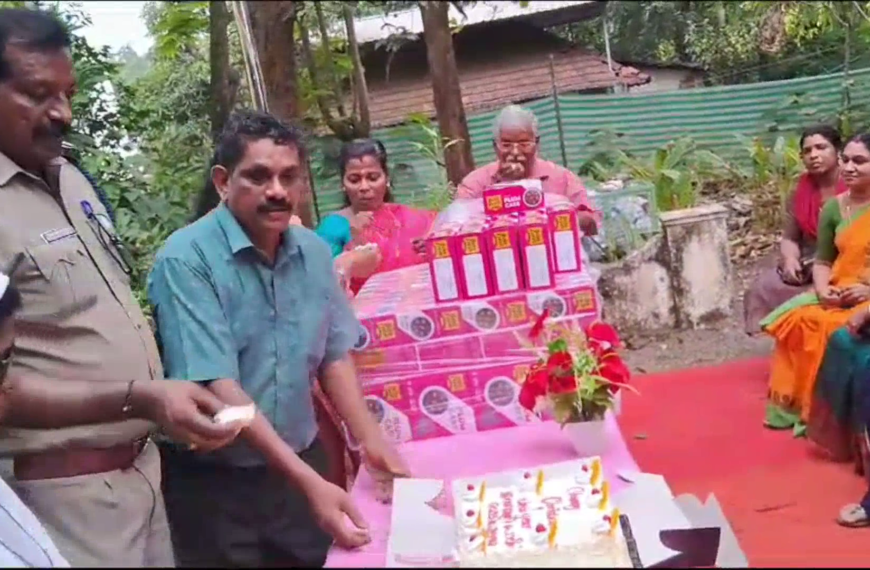 വെള്ളിക്കുളങ്ങര പൊലീസ് സ്‌റ്റേഷനിലെ ഉദ്യോഗസ്ഥരും പ്രവാസിയായ കോടാലി സ്വദേശി ദിവാകരനും ചേര്‍ന്ന് മറ്റത്തൂര്‍ ഗ്രാമ പഞ്ചായത്തിലെ നിര്‍ധനരായ 100 കിടപ്പ് രോഗികളുടെ കുടുംബങ്ങളിലേക്ക് ക്രിസ്മസ് ന്യൂ ഇയര്‍ കേക്കുകള്‍ വിതരണം ചെയ്തു