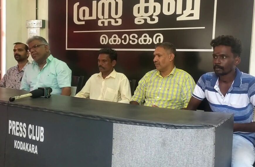 മുരുക്കുങ്ങല്‍ ധര്‍മശാസ്താ ക്ഷേത്രത്തിലെ പൂരം കാവടി മഹോല്‍സവം മാര്‍ച്ച് രണ്ടിന് ആഘോഷിക്കുമെന്ന് ക്ഷേത്രസമിതി ഭാരവാഹികള്‍ വാര്‍ത്താ സമ്മേളനത്തില്‍ അറിയിച്ചു