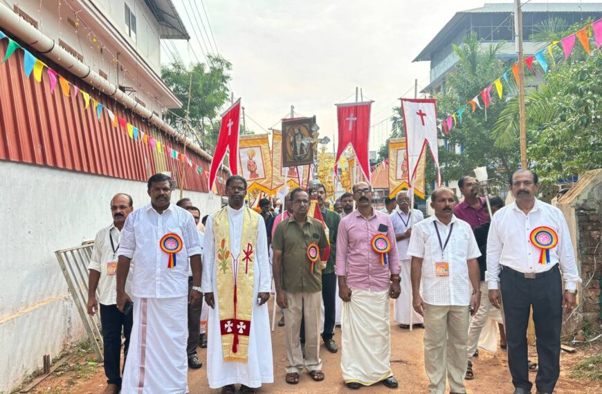 പറപ്പൂക്കര സെന്റ് ജോണ്‍ ഫൊറോന പള്ളിയിലെ വി. ലോനാ മുത്തപ്പന്റെ തിരുനാള്‍ ഭക്തിനിര്‍ഭരമായി