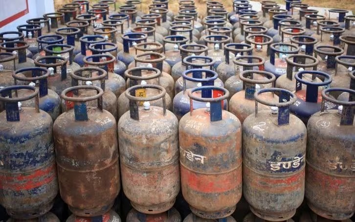 oil-companies-hikes-price-of-commercial-cooking-gas-cylinders-from-today