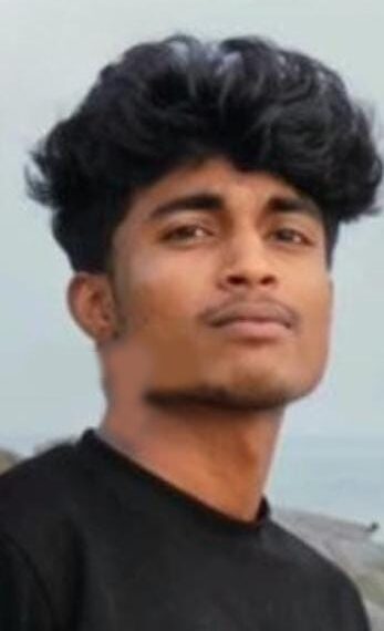 കുളത്തില്‍ കുളിക്കുന്നതിനിടെ അപകടത്തില്‍പ്പെട്ട നഴ്‌സിങ് വിദ്യാര്‍ത്ഥി മരിച്ചു