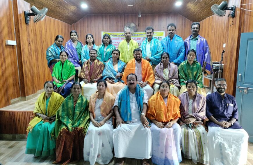 തൃക്കൂര്‍ ഗ്രാമപഞ്ചായത്തിലെ 19 വാര്‍ഡ് അംഗങ്ങള്‍ക്കും തൃക്കൂര്‍ പഞ്ചായത്ത് പരിധിയിലെ ജില്ല, ബ്ലോക്ക്, ഡിവിഷന്‍ അംഗങ്ങള്‍ക്കും തൃക്കൂര്‍ ഗ്രാമീണ വായനശാലയുടെ ആഭിമുഖ്യത്തില്‍ സ്വീകരണം നല്‍കി