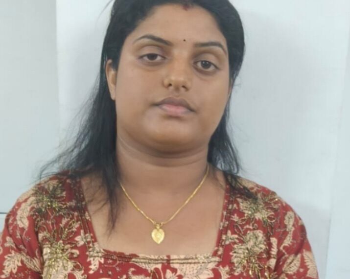 കൊടകരയിൽ 12 പവൻ സ്വർണ്ണം മോഷ്ടിച്ച യുവതി പിടിയിൽ; കവർച്ച പൂജാരിയുടെ വീട്ടിൽ
