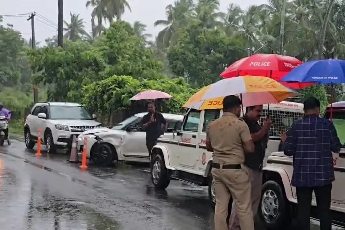 പെരുമ്പിലാവിൽ 35 കിലോ കഞ്ചാവുമായി രണ്ട് യുവാക്കൾ പിടിയിൽ