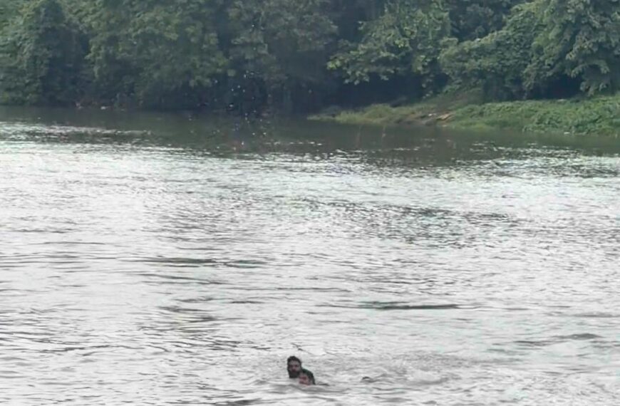 കുറുമാലി പുഴയില്‍ ഒഴുക്കില്‍പ്പെട്ട സ്ത്രീയ്ക്ക് രക്ഷകരായി യുവാക്കള്‍