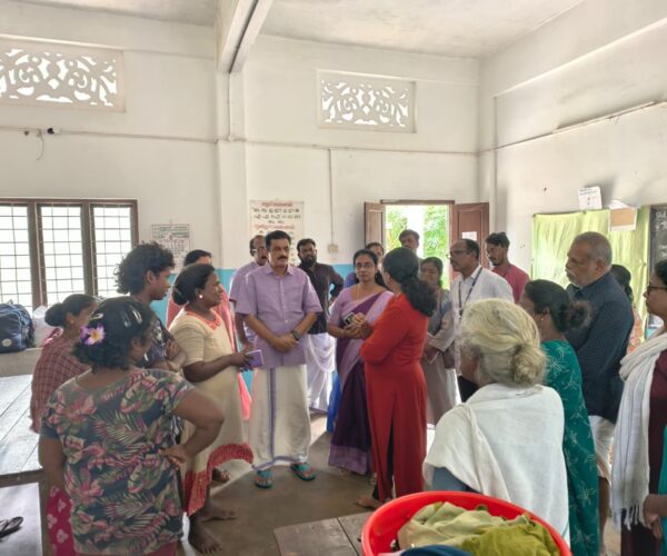 പന്തല്ലൂരിലെ ദുരിതാശ്വാസ ക്യാമ്പ് സന്ദര്‍ശിച്ച് എംഎല്‍എയും കളക്ടറും