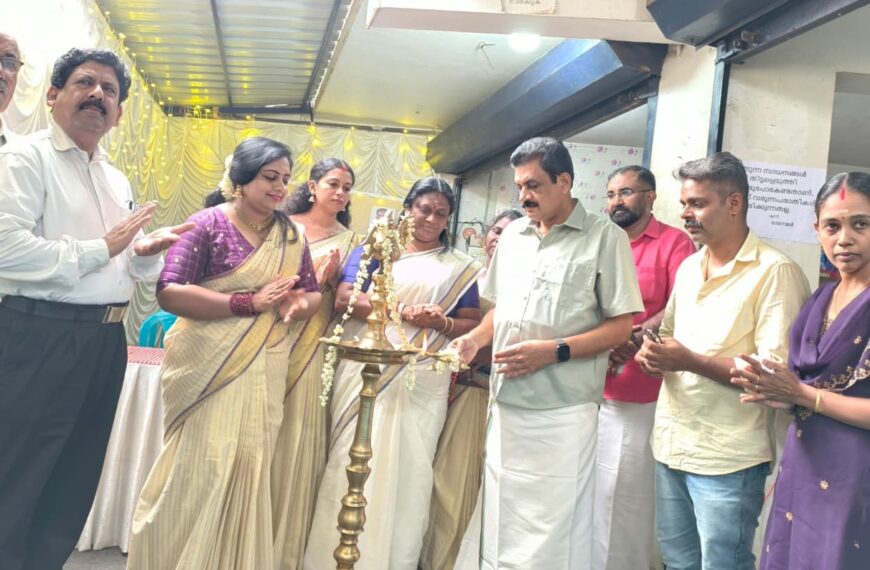 പുതുക്കാട് സപ്ലൈകോ ഓണച്ചന്തയ്ക്ക് തുടക്കം