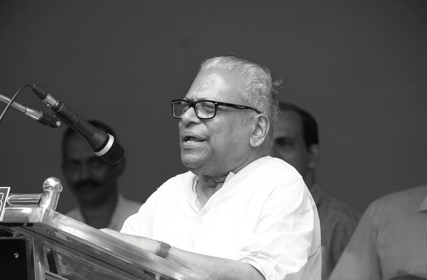 പോരാട്ടങ്ങളുടെ ഓർമയിൽ വി.എസ്; കേരള രാഷ്ട്രീയത്തിന്റെ സമരനായകന് ഇന്ന് 103-ാം ജന്മവാർഷികം!