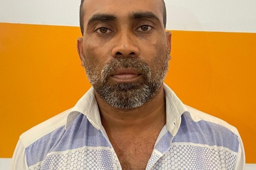 കൊടുങ്ങല്ലൂരിൽ പള്ളിയിലെ ഭണ്ഡാരം കുത്തിപ്പൊളിച്ച് പണം മോഷ്ടിച്ച കേസിൽ കുപ്രസിദ്ധ മോഷ്ടാവ് പിടിയിൽ