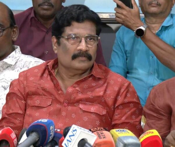 നവംബർ 3 മുതൽ സംസ്ഥാനത്ത് സ്വകാര്യ ബസുകൾ അനിശ്ചിതകാല സമരത്തിലേക്ക്; സംയുക്ത സമരസമിതി പ്രഖ്യാപനം